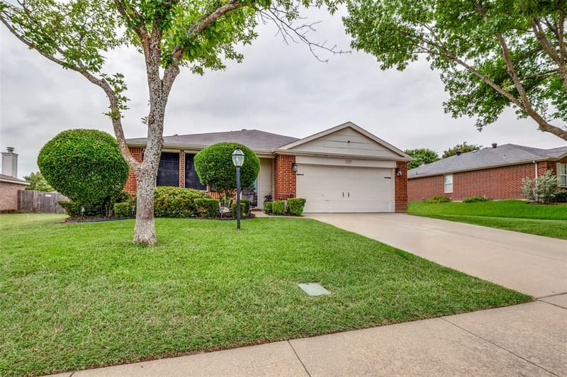 1717 Berkeley Drive, Glenn Heights TX 75154