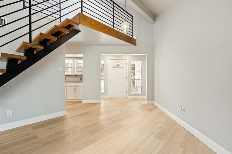676 Harbor Drive, Azle TX 76020 - Photo 4