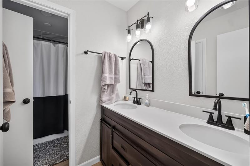 3919 Ridgeoak Way, Farmers Branch TX 75244 - Photo 18