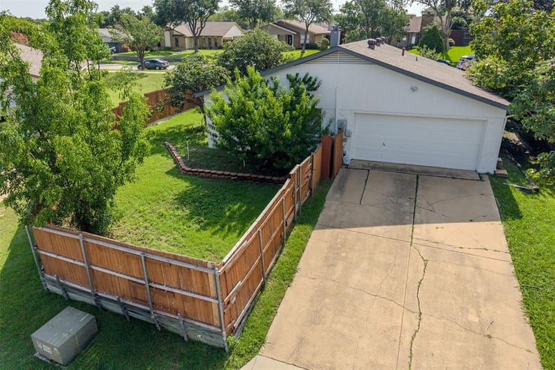 1742 Delaford Drive, Carrollton TX 75007 - Photo 22