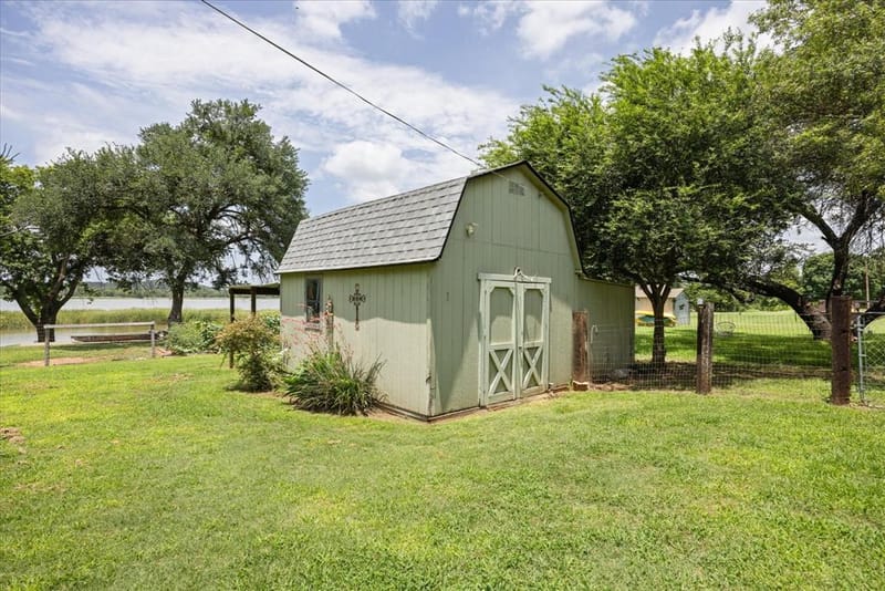 2022 Long Creek Court, Granbury TX 76049 - Photo 23