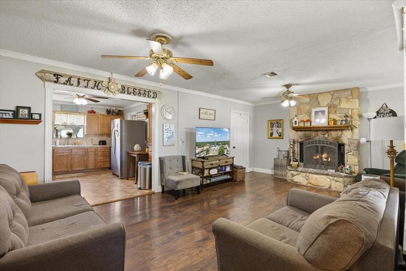 2022 Long Creek Court, Granbury TX 76049 - Photo 7