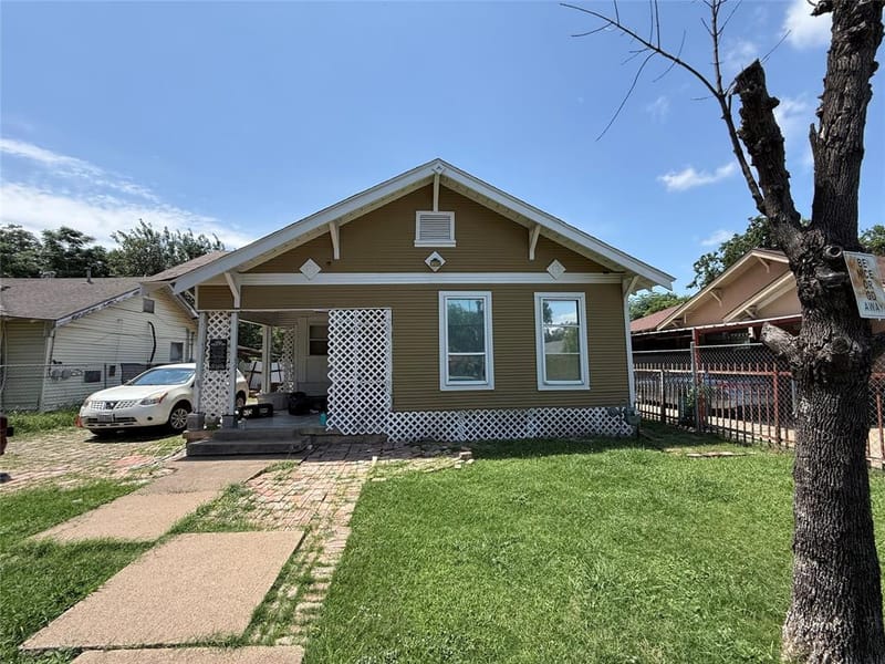 3010 Jerome Street, Dallas TX 75223 - Photo 2
