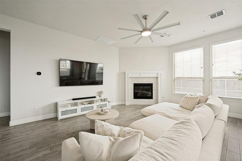 523 William Court, Arlington TX 76002 - Photo 6