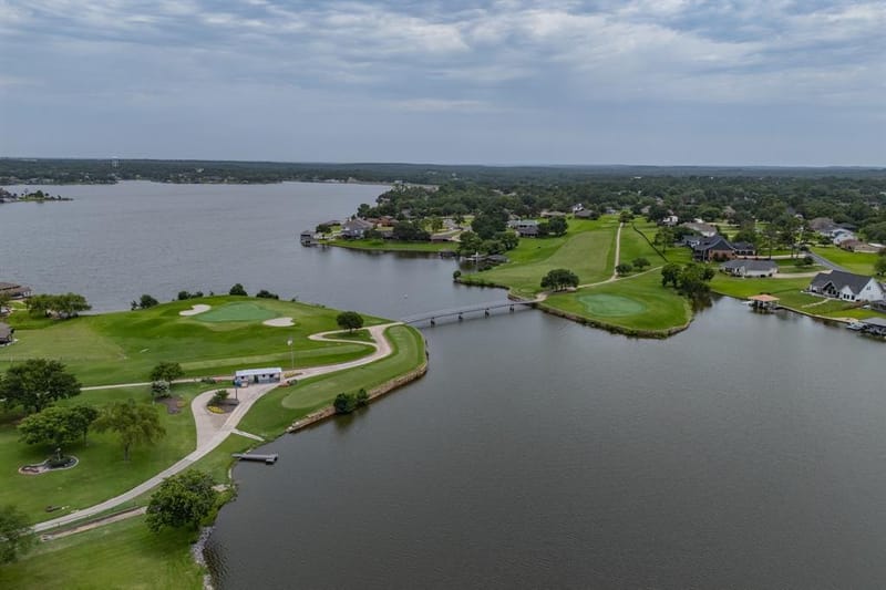 715 Kiowa Drive E, Lake Kiowa TX 76240 - Photo 39