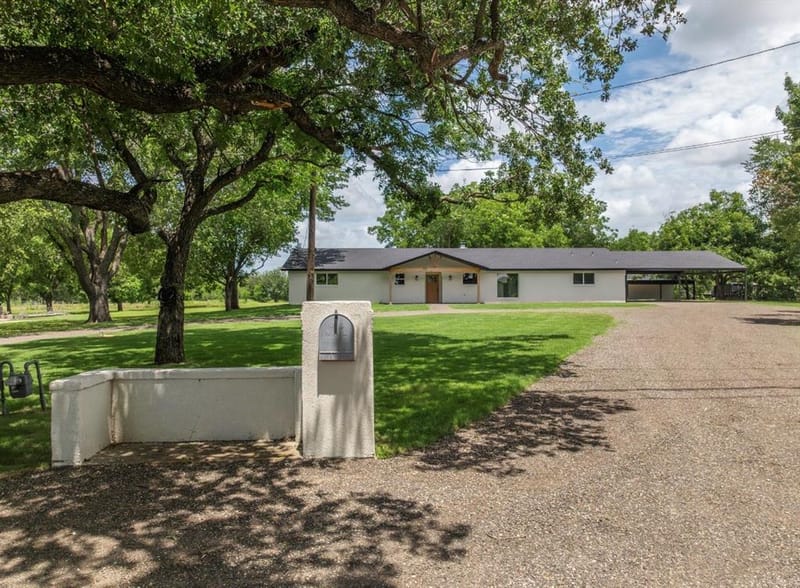 616 E Moonlight Drive, Robinson TX 76706 - Photo 36