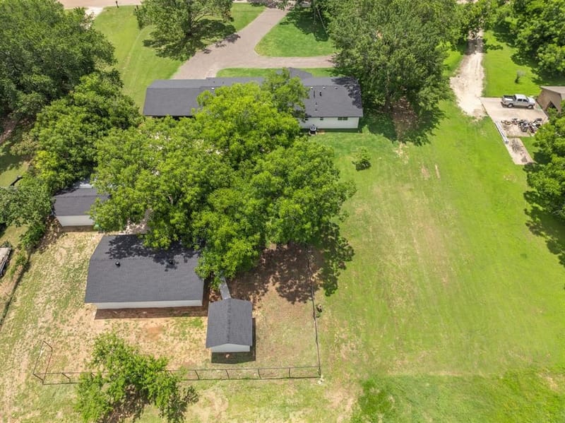 616 E Moonlight Drive, Robinson TX 76706 - Photo 37