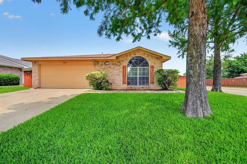 9339 CRIMNSON Court, Dallas TX 75217 - Photo 2
