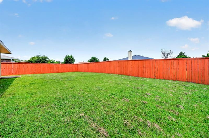 9339 CRIMNSON Court, Dallas TX 75217 - Photo 22