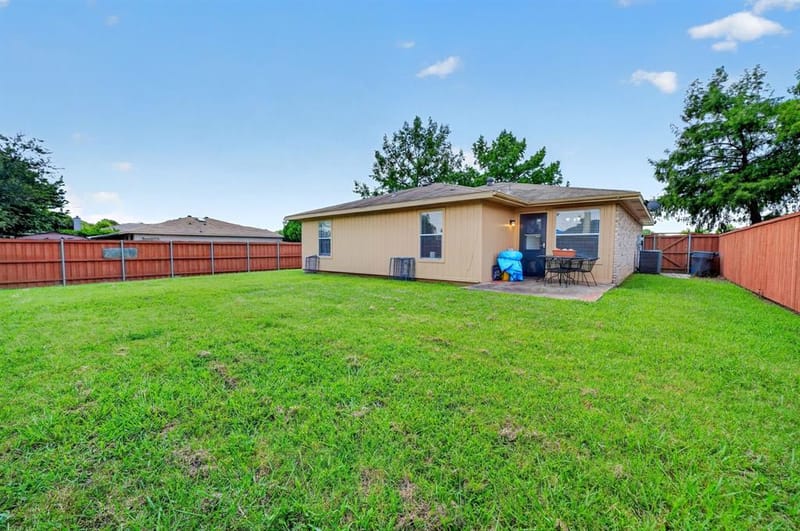 9339 CRIMNSON Court, Dallas TX 75217 - Photo 20