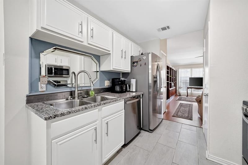 9339 CRIMNSON Court, Dallas TX 75217 - Photo 14