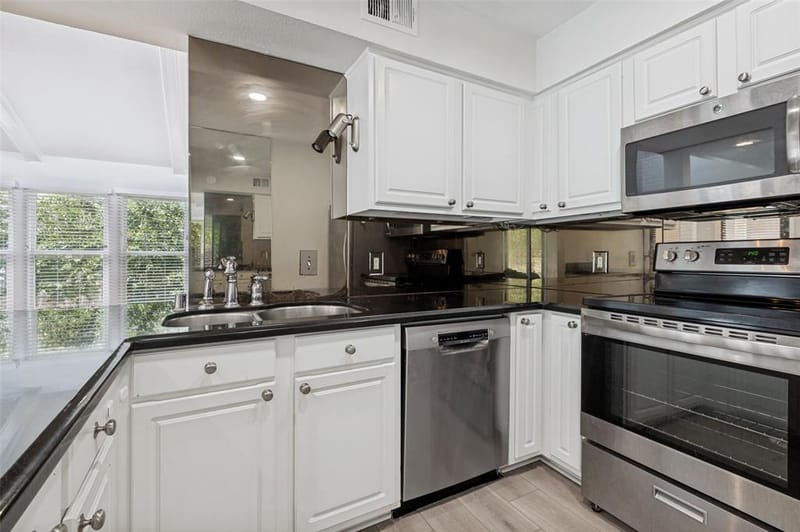 5932 Sandhurst Lane # 216, Dallas TX 75206 - Photo 6