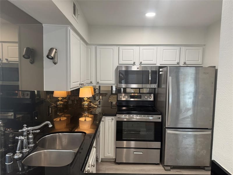 5932 Sandhurst Lane # 216, Dallas TX 75206 - Photo 7