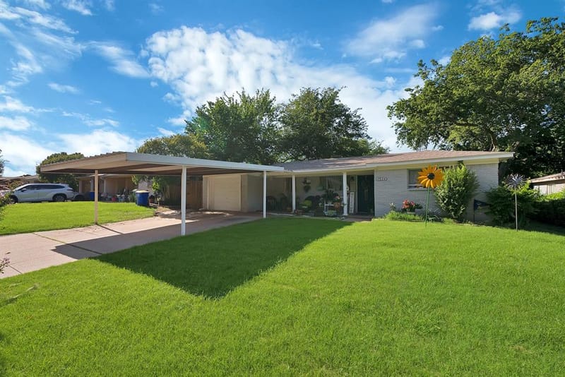 7824 Whitney Drive, White Settlement TX 76108 - Photo 3