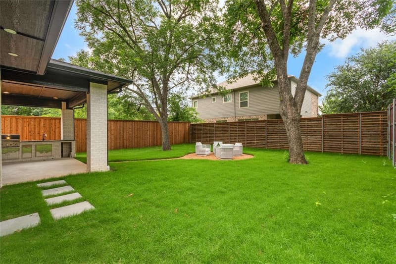 10344 Country Club Drive, Dallas TX 75218 - Photo 37