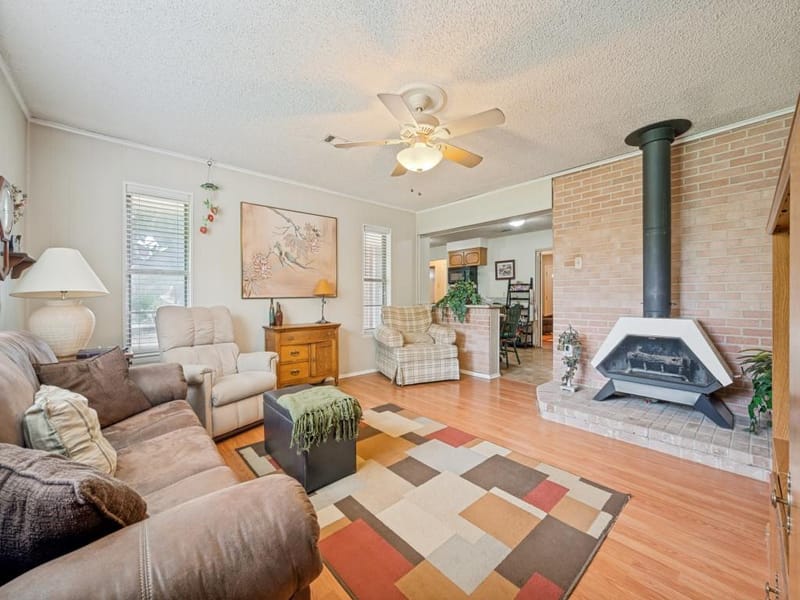 1604 Pleasant Run Road, Carrollton TX 75006 - Photo 11