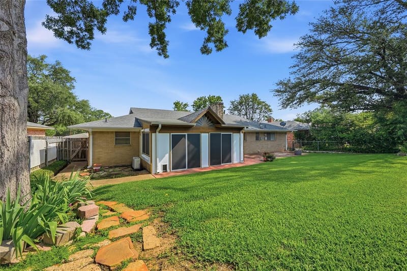 1712 Oakhill Drive, Sherman TX 75092 - Photo 33