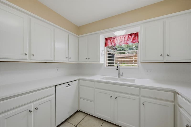 1712 Oakhill Drive, Sherman TX 75092 - Photo 15