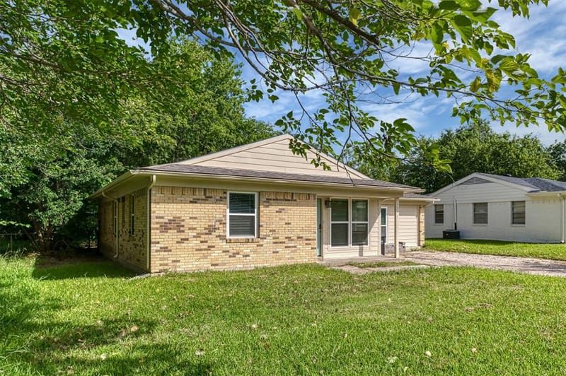 3351 Caracas Drive, Mesquite TX 75150 - Photo 2