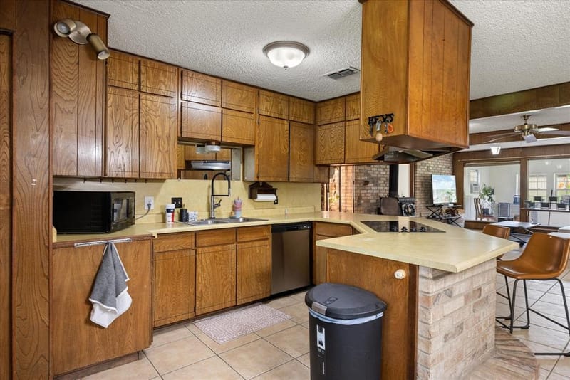4210 Waples Road, Granbury TX 76049 - Photo 24