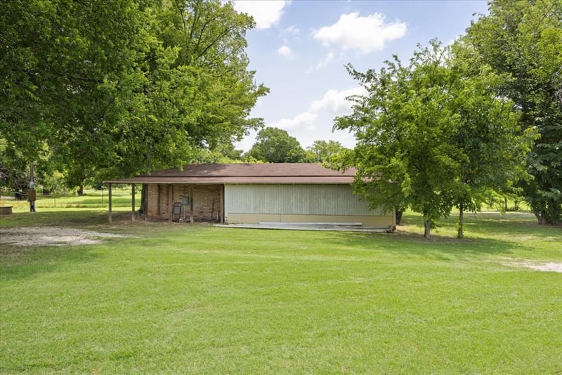 4210 Waples Road, Granbury TX 76049 - Photo 15