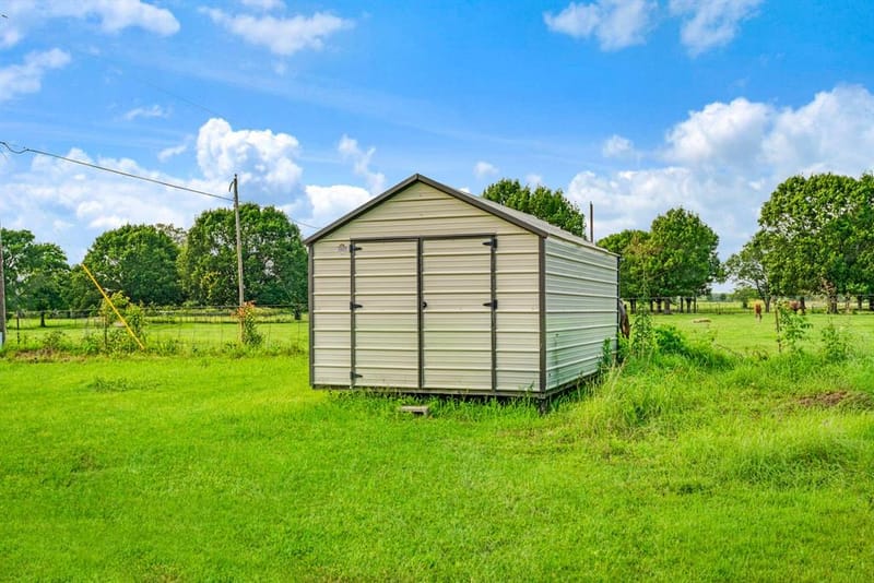 735 TODD Street, Blossom TX 75416 - Photo 15