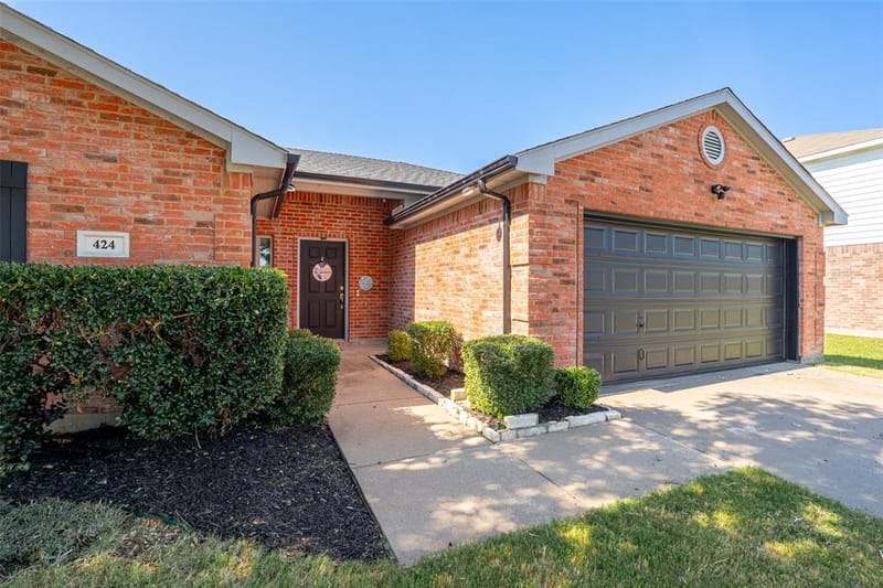 424 NE Murphy Road, Burleson TX 76028 - Photo 2