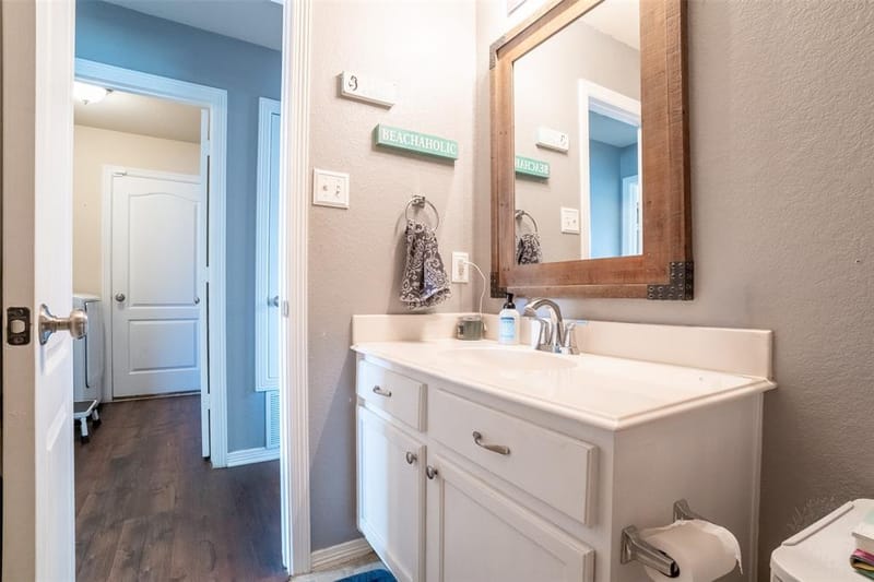 424 NE Murphy Road, Burleson TX 76028 - Photo 13
