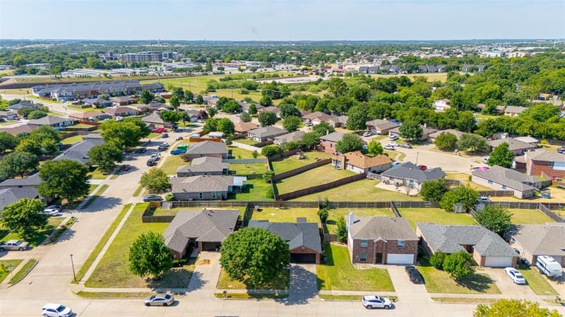 424 NE Murphy Road, Burleson TX 76028 - Photo 24