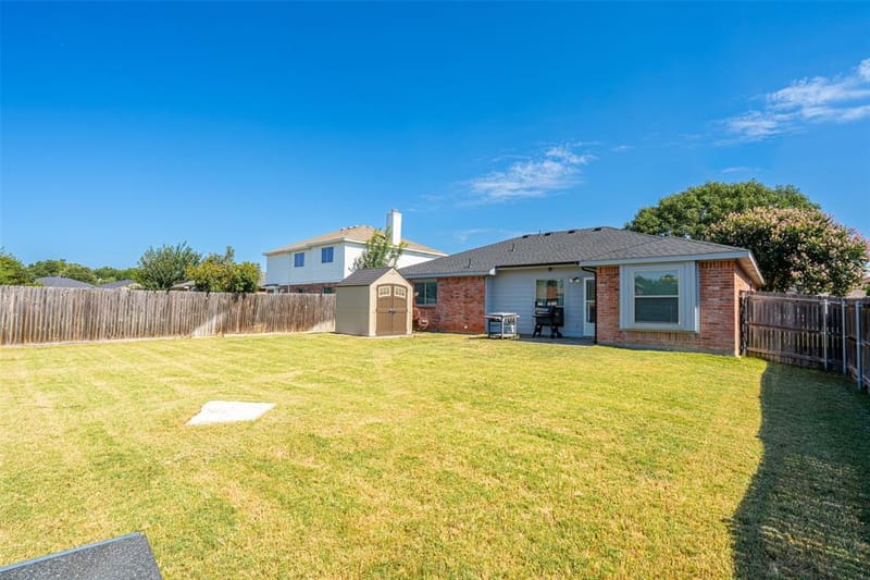 424 NE Murphy Road, Burleson TX 76028 - Photo 18
