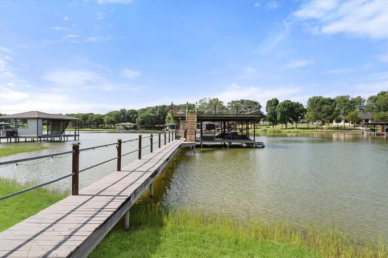 930 Waters Edge Drive, Corsicana TX 75109 - Photo 35
