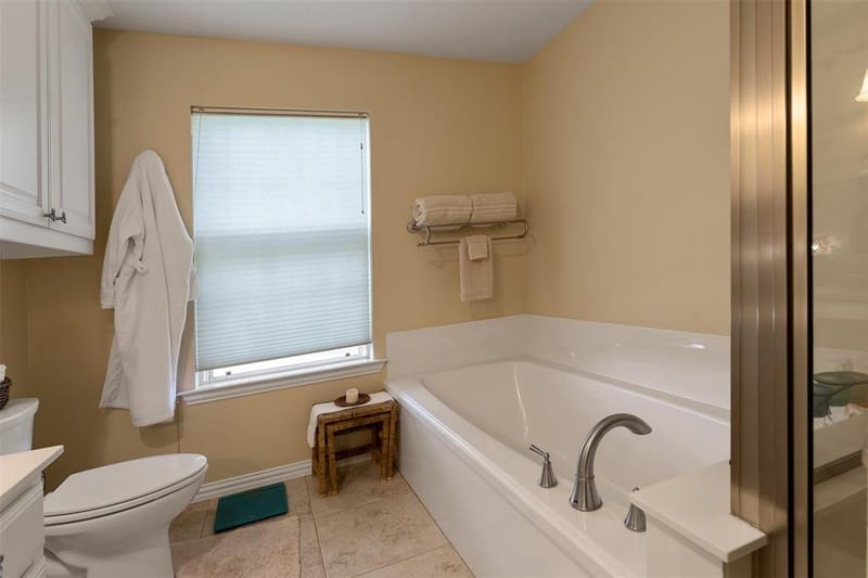5270 Saddle Ridge Court, Athens TX 75752 - Photo 30