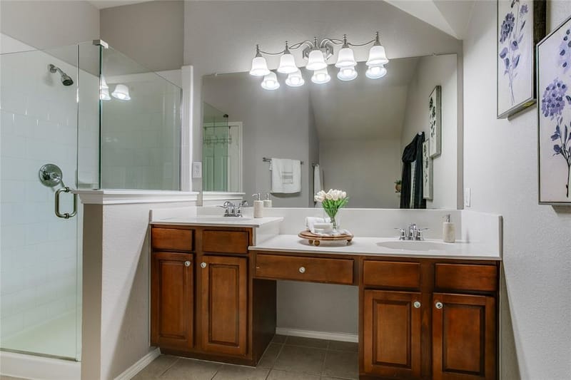 1040 Churchill Drive, Frisco TX 75036 - Photo 6