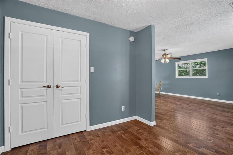 427 Whippoorwill Drive, Granbury TX 76049 - Photo 12