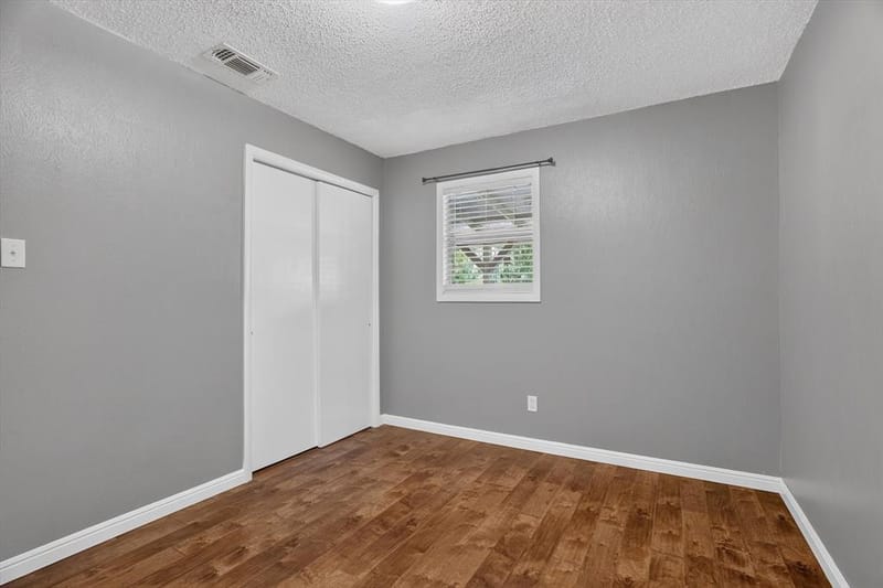 427 Whippoorwill Drive, Granbury TX 76049 - Photo 26