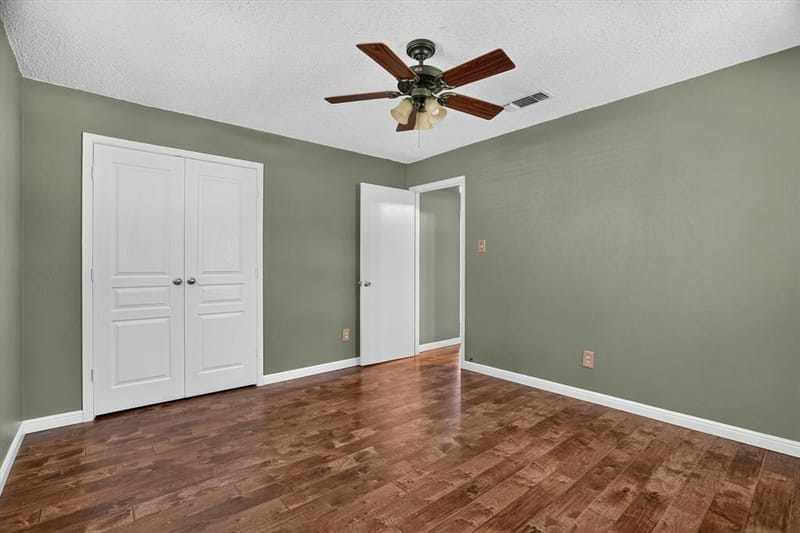 427 Whippoorwill Drive, Granbury TX 76049 - Photo 28