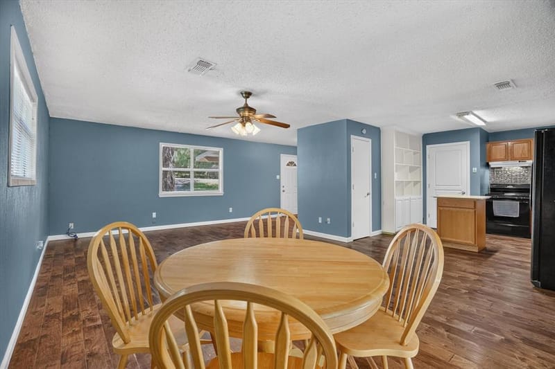 427 Whippoorwill Drive, Granbury TX 76049 - Photo 18