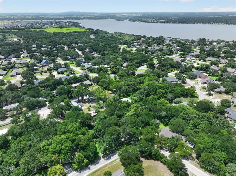 427 Whippoorwill Drive, Granbury TX 76049 - Photo 40