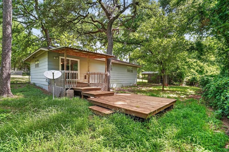 427 Whippoorwill Drive, Granbury TX 76049 - Photo 35