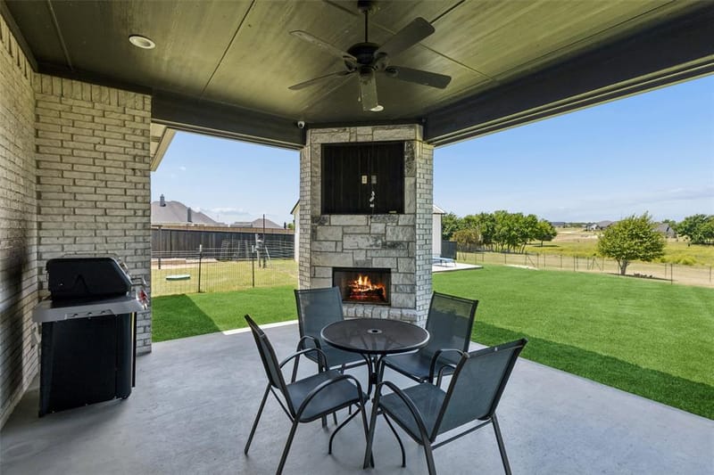 1107 Pioneer Crossing, Weatherford TX 76088 - Photo 6
