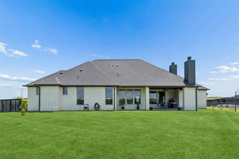 1107 Pioneer Crossing, Weatherford TX 76088 - Photo 8