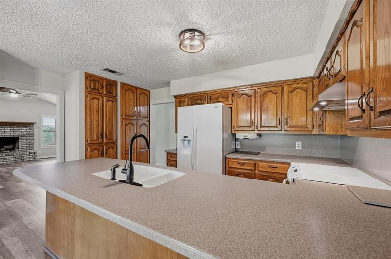 1344 Kiowa Drive E, Lake Kiowa TX 76240 - Photo 14