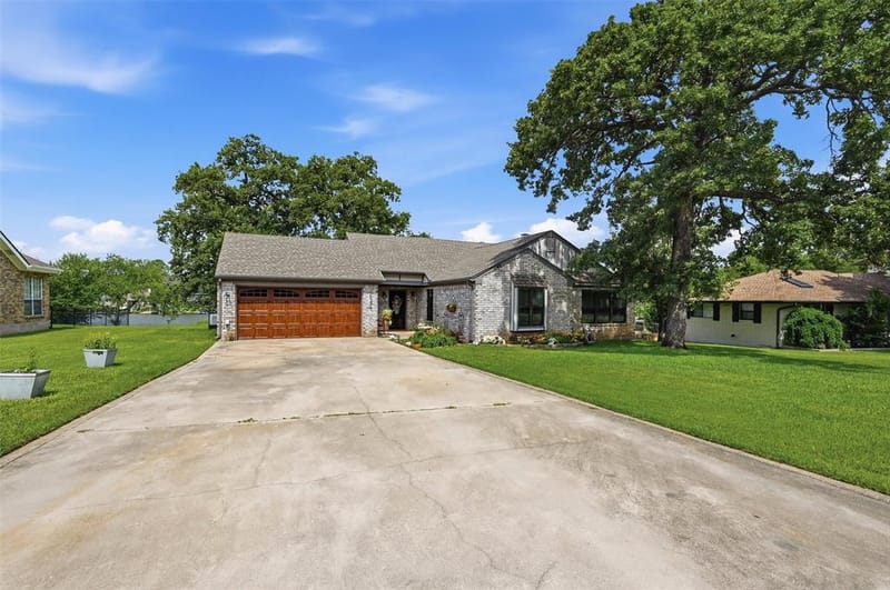 1344 Kiowa Drive E, Lake Kiowa TX 76240 - Photo 4