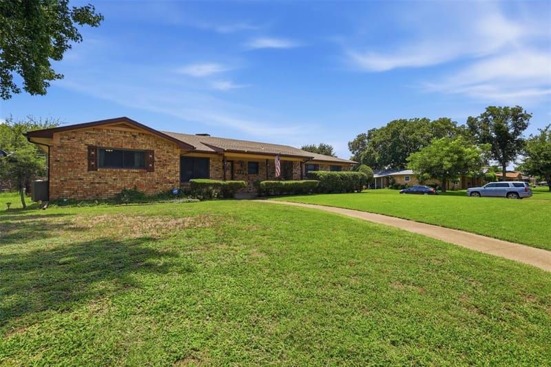 1117 Sheridan Lane, Cleburne TX 76033 - Photo 2