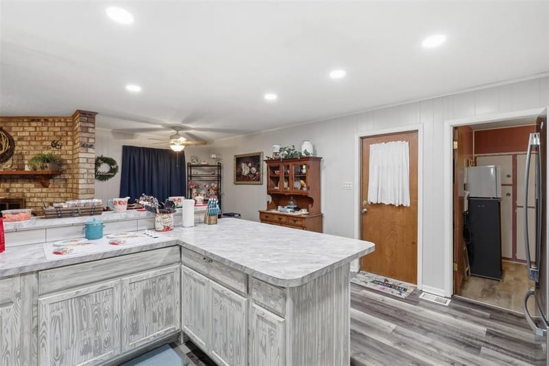 1117 Sheridan Lane, Cleburne TX 76033 - Photo 11