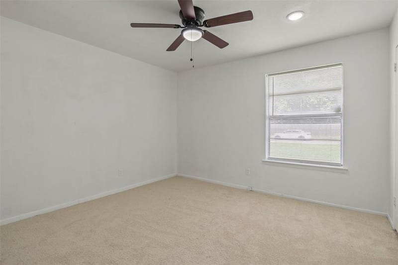 1410 Clearbrook Street, Lancaster TX 75134 - Photo 12