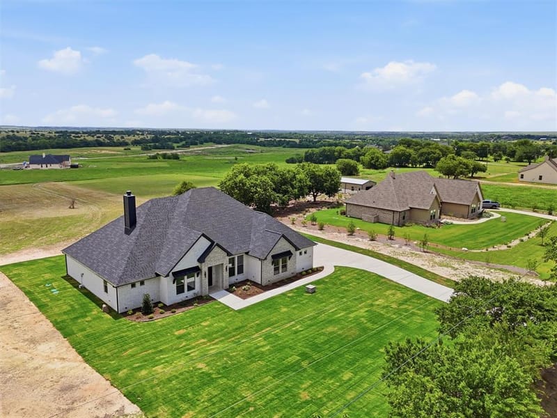 6132 County Road 1229, Godley TX 76044 - Photo 37
