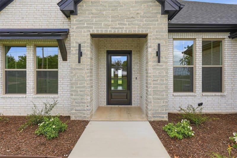 6132 County Road 1229, Godley TX 76044 - Photo 4