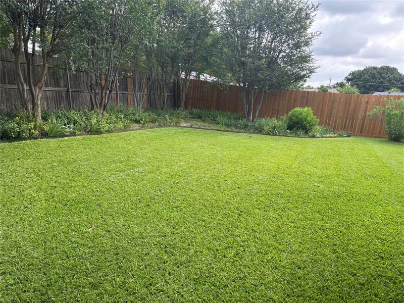 10207 Sweet Gum Street, Dallas TX 75249 - Photo 27