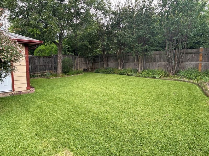 10207 Sweet Gum Street, Dallas TX 75249 - Photo 25